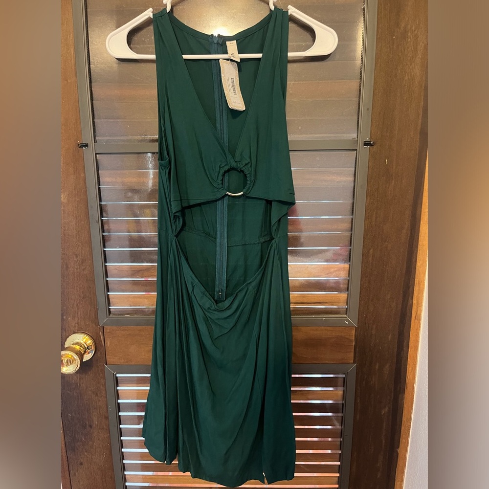 Valija Gitana dress with slit. Please read description.